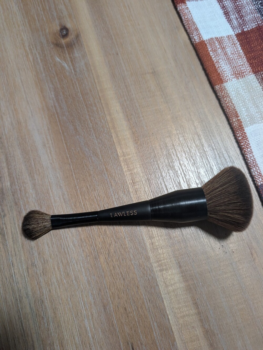 Lawless Multi-use Powder Brush